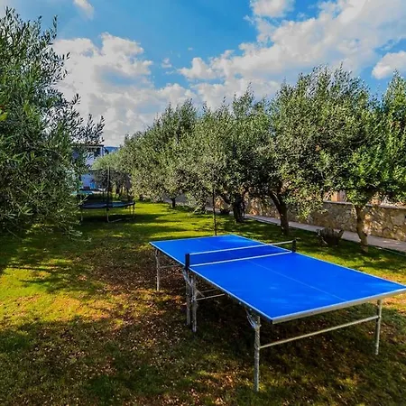 Blue Lagune With Pool Apartamento Kaštel Štafilić