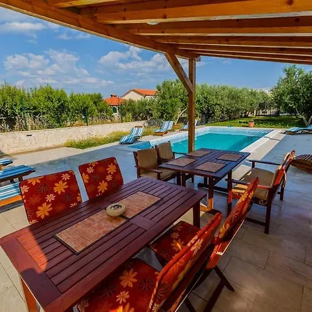 Blue Lagune With Pool Kaštel Štafilić